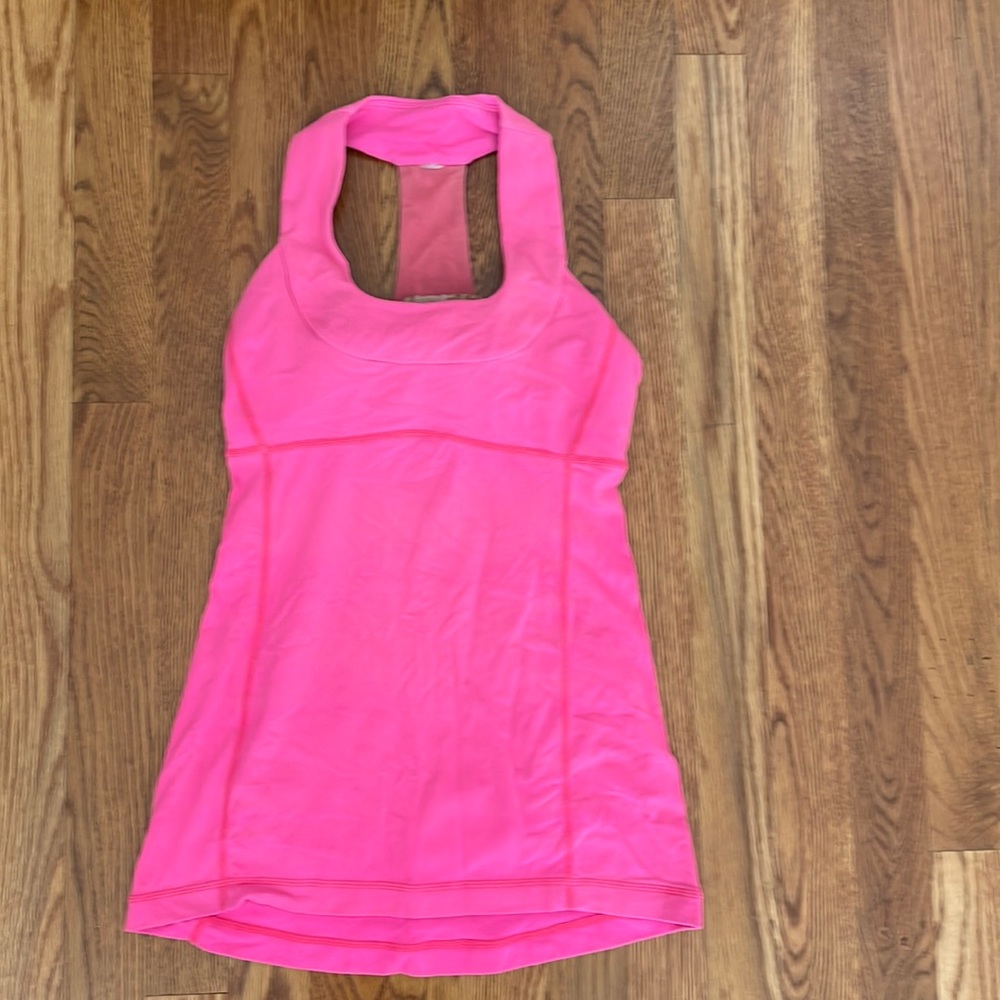 Lululemon workout top size 4